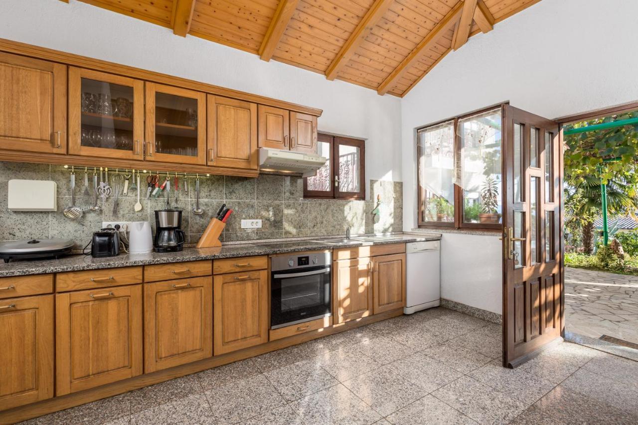 Holiday House Marica Lovran Exterior photo